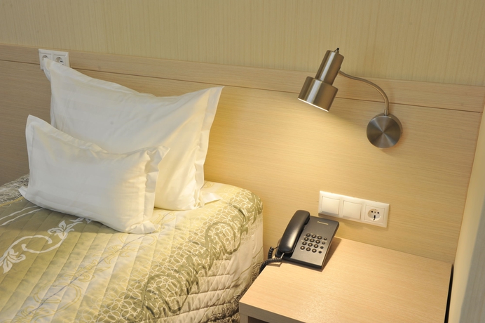 Imagen de la habitación del Hotel Meliot Spa. Foto 12