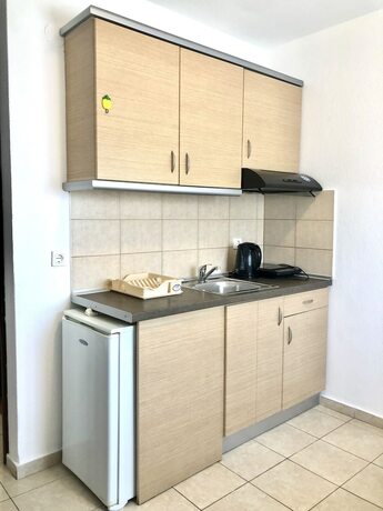 Imagen de la habitación del Hotel Melis Studios. Foto 18