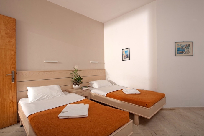 Imagen de la habitación del Hotel Melissa Apartments. Foto 11