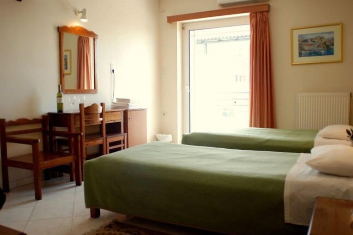 Imagen de la habitación del Hotel Melissa II, Eleusis. Foto 6