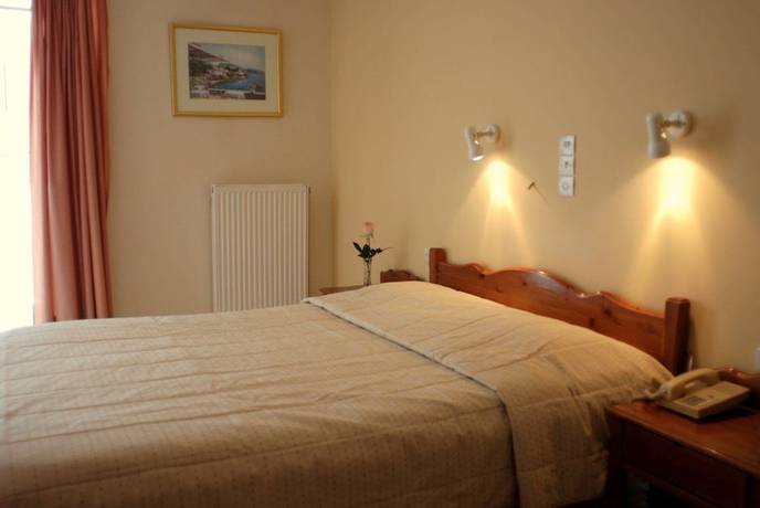 Imagen de la habitación del Hotel Melissa II, Eleusis. Foto 9
