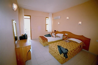 Imagen de la habitación del Hotel Melissa Kleopatra Beach. Foto 2