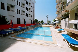 Imagen de la piscina del Hotel Melissa Kleopatra Beach. Foto 4