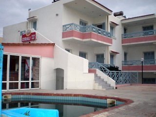 Imagen de la piscina del Hotel Melissa, Kokkini Hani. Foto 10