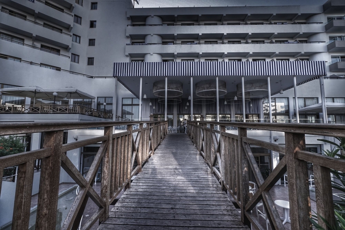 Imagen de los exteriores del Hotel Melissi Beach and Spa. Foto 4