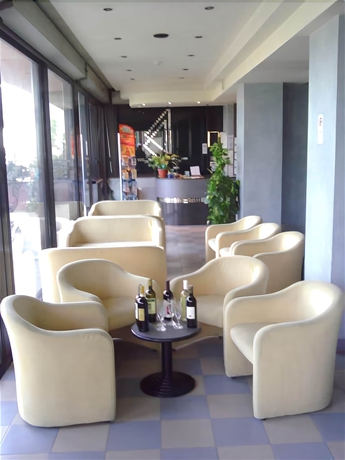 Imagen de los interiores del Hotel Melita, Viserba. Foto 19