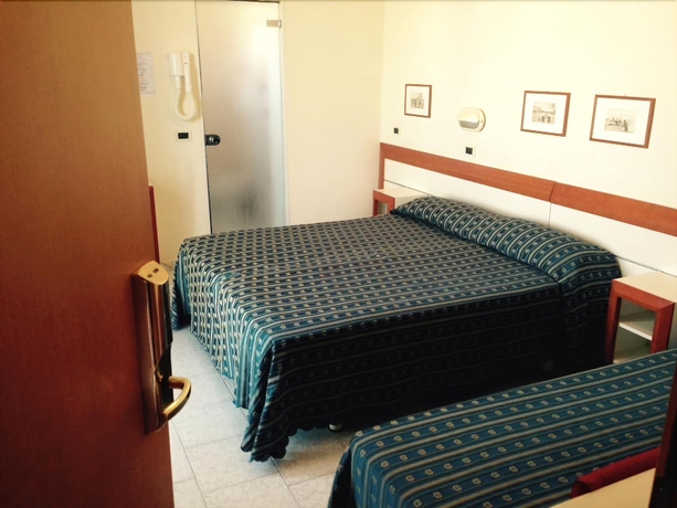 Imagen de la habitación del Hotel Melita, Viserba. Foto 12