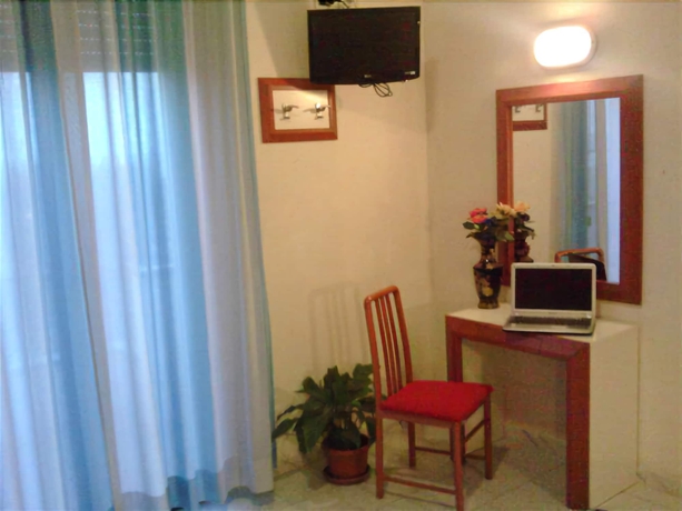 Imagen de la habitación del Hotel Melita, Viserba. Foto 15