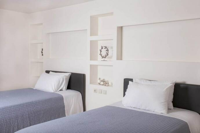 Imagen general del Hotel Melitini in Souda With 7 Bedrooms and 6 Bathrooms. Foto 3