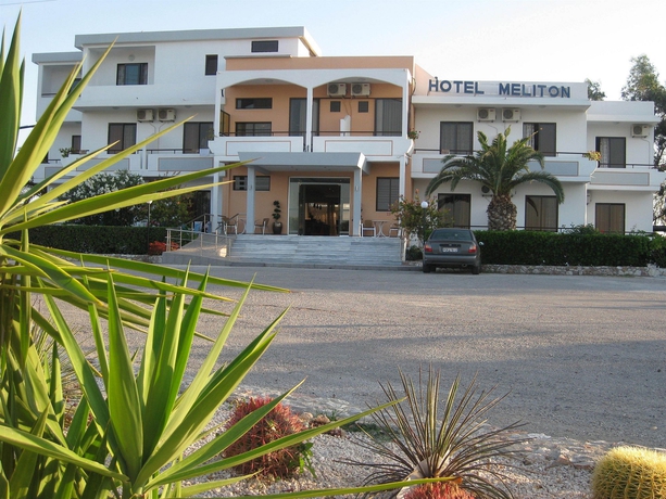 Imagen de los exteriores del Hotel Meliton, Rodas. Foto 10