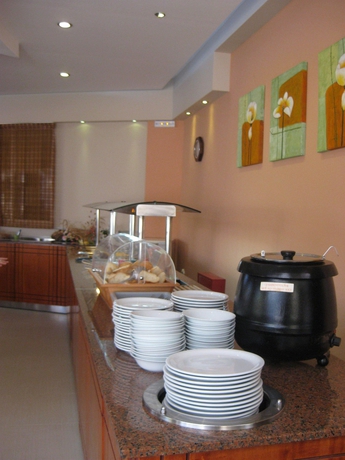 Imagen del bar/restaurante del Hotel Meliton, Rodas. Foto 4