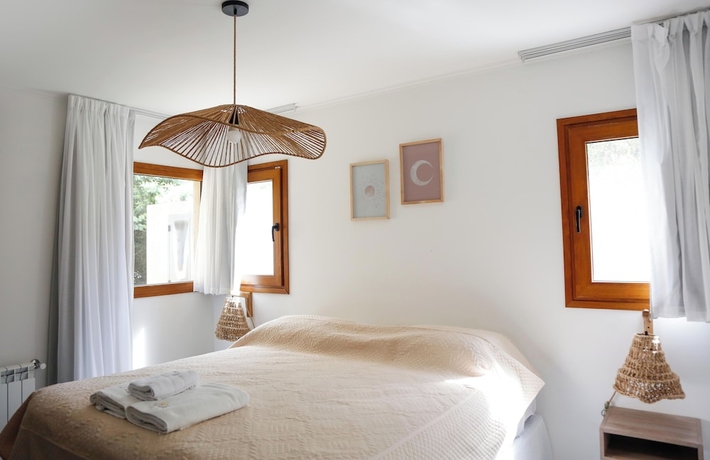 Imagen de la habitación del Hotel Mell Mell en la Sierra. Foto 6