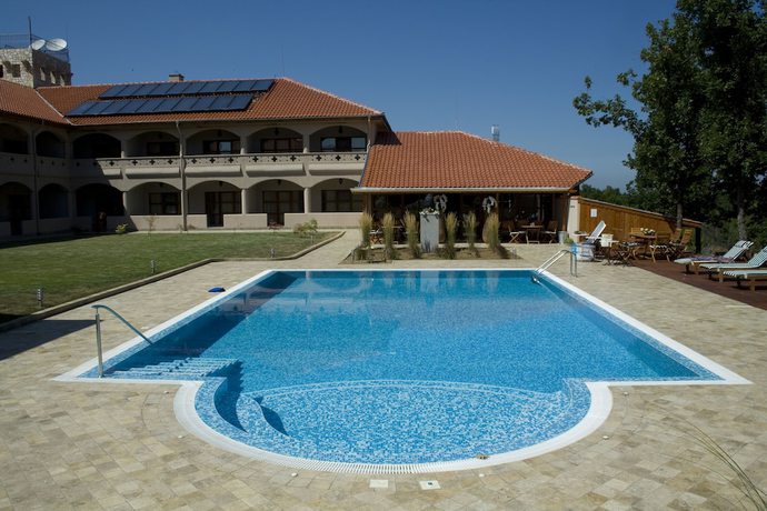 Imagen de la piscina del Hotel Mellow, Pismenovo. Foto 19