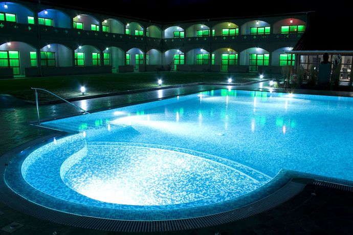 Imagen de la piscina del Hotel Mellow, Pismenovo. Foto 20