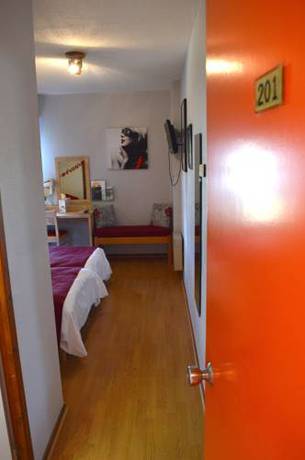 Imagen de la habitación del Hotel Melodie, Bellignat. Foto 3