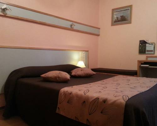 Imagen de la habitación del Hotel Melodie, Bellignat. Foto 5
