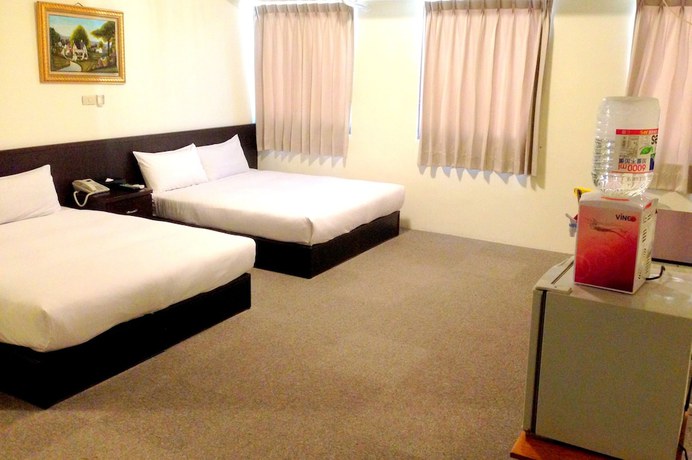 Imagen de la habitación del Hotel Melody. Foto 10