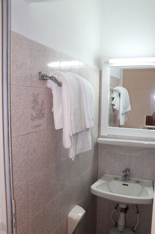 Imagen de la habitación del Hotel Melody Studios. Foto 8