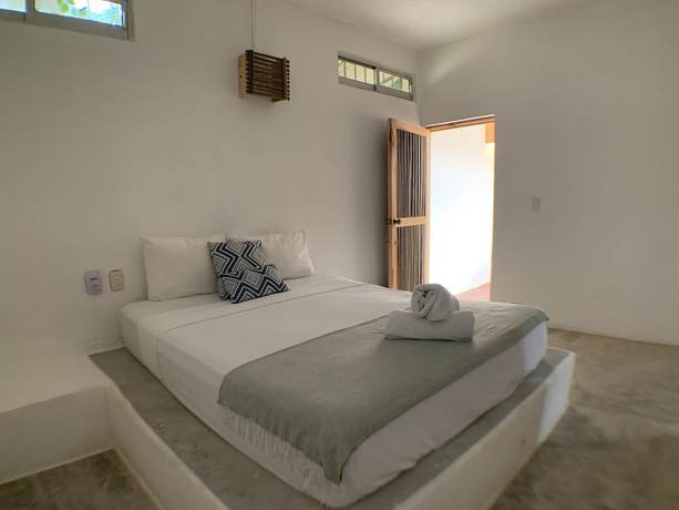Imagen de la habitación del Hotel Melrose Place. Foto 14