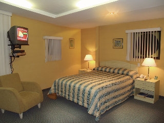 Imagen de los interiores del Hotel Melrose Plaza Suites. Foto 5