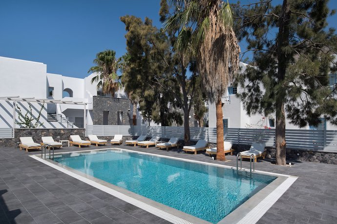 Imagen de la piscina del Hotel Meltemi Excelsior Suites and Spa. Foto 18