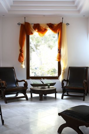 Imagen de los interiores del Hotel Meltemi Excelsior Suites and Spa. Foto 16