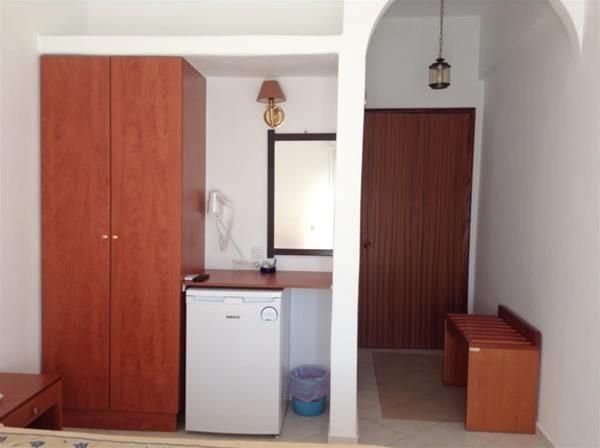 Imagen general del Hotel Meltemi. Foto 12