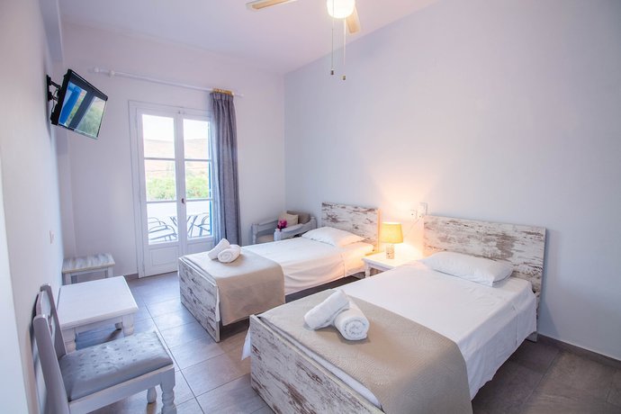 Imagen de la habitación del Hotel Meltemi Kythnos. Foto 5