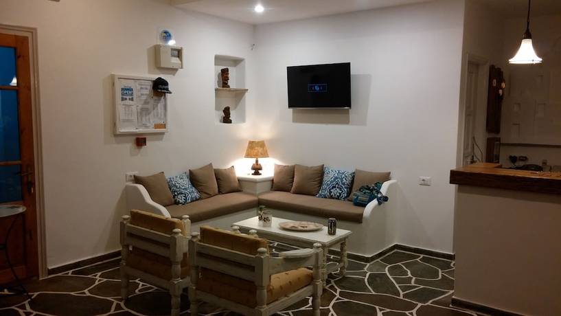 Imagen de los interiores del Hotel Meltemi Kythnos. Foto 18