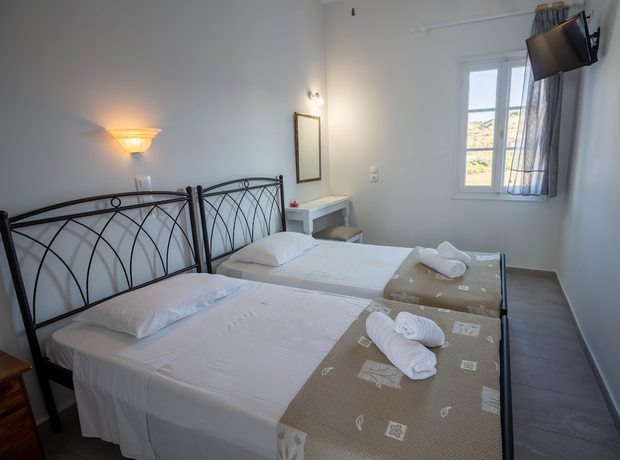 Imagen de la habitación del Hotel Meltemi Kythnos. Foto 10