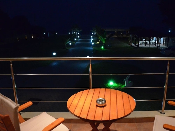 Imagen de la habitación del Hotel Meltemi Rooms. Foto 10