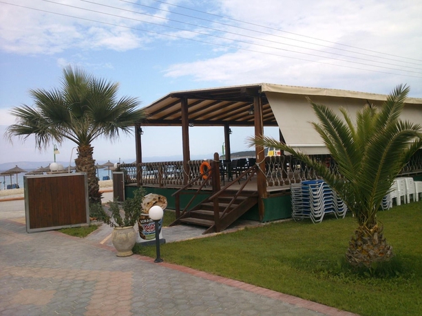 Imagen de los exteriores del Hotel Meltemi Rooms. Foto 13