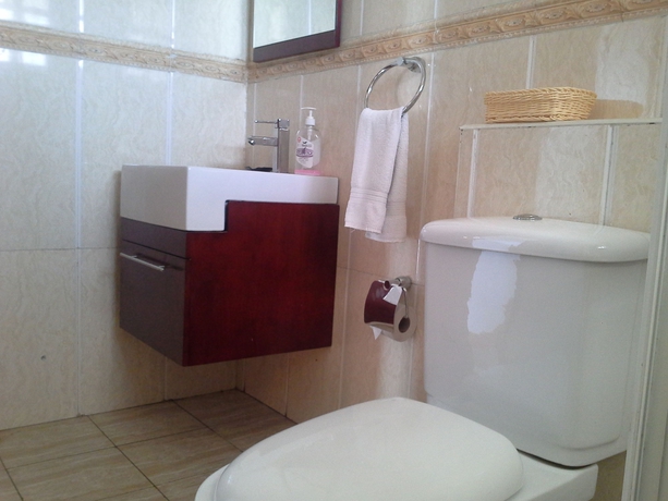 Imagen de la habitación del Hotel Meltonia Luxury Suites. Foto 3