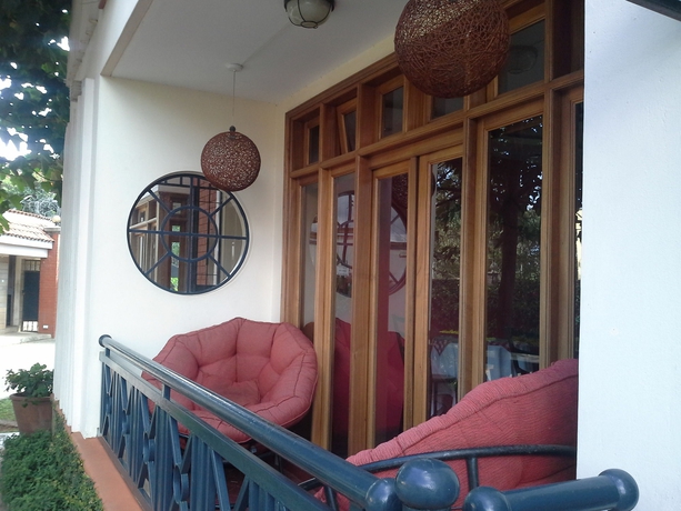 Imagen de la habitación del Hotel Meltonia Luxury Suites. Foto 9