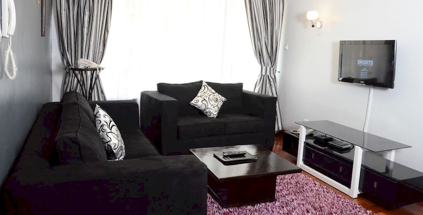 Imagen de los interiores del Hotel Meltonia Luxury Suites. Foto 12