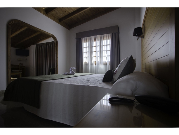 Imagen de la habitación del Hotel Melva Suite. Foto 8