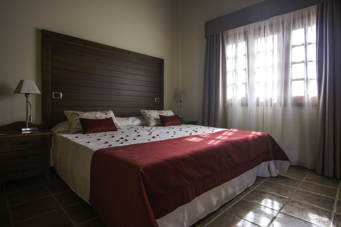 Imagen de la habitación del Hotel Melva Suite. Foto 9