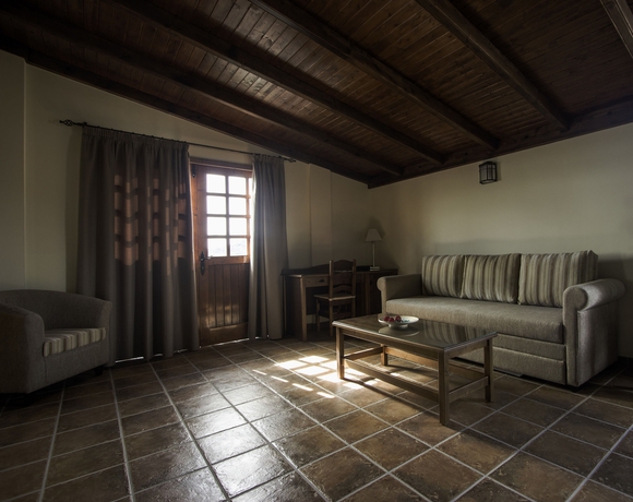 Imagen de los interiores del Hotel Melva Suite. Foto 15