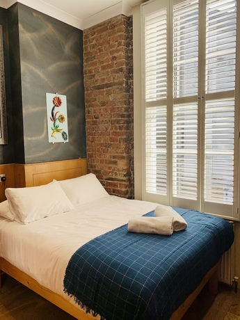 Imagen de la habitación del Hotel Melville. Foto 6