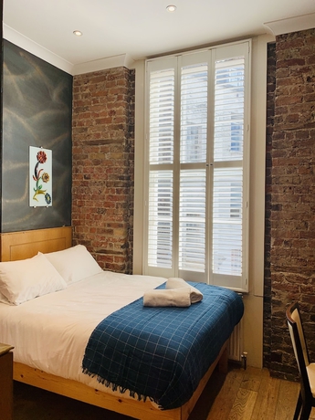 Imagen de la habitación del Hotel Melville. Foto 7