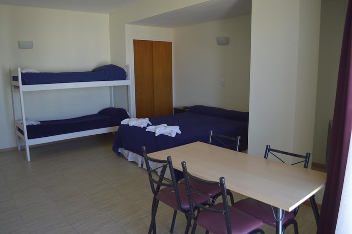 Imagen de la habitación del Hotel Melyn Brig Apart. Foto 17