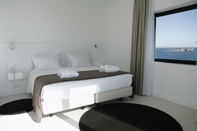 Imagen de la habitación del Hotel Memmo Baleeira. Foto 7