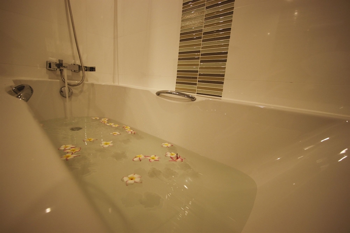 Imagen de la habitación del Hotel Memo Suite Pattaya. Foto 3