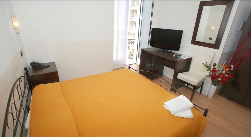 Imagen de la habitación del Hotel Memole Inn Sanremo. Foto 11