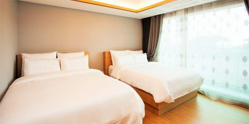Imagen de la habitación del Hotel Memoria Resort. Foto 32