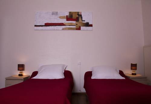 Imagen de la habitación del Hotel Memorial. Foto 11