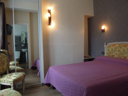 Imagen de la habitación del Hotel Memorial. Foto 13