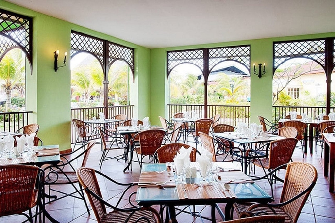 Imagen general del Hotel Memories Caribe Beach Resort. Foto 4