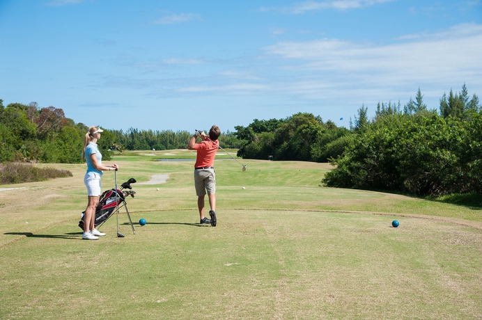 Imagen de los exteriores del Hotel Memories Grand Bahama Beach and Casino Resort. Foto 8