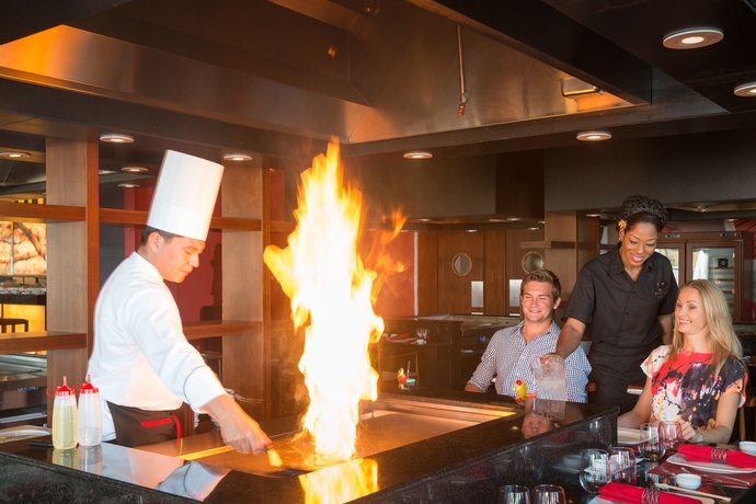 Imagen del bar/restaurante del Hotel Memories Grand Bahama Beach and Casino Resort. Foto 5